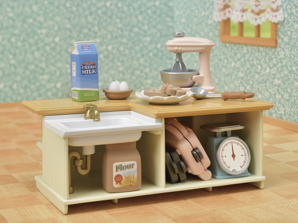 SYLVANIAN FAMILIES – Lot Cuisine + Machine à Laver Et Aspirateur – Meubles Et Accessoires Miniatures – Jeu De Rôle Dès 3 Ans
