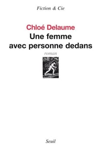 Une femme avec personne dedans
