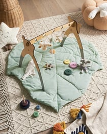 Tapis de Jeu pour Enfants Vert Clair en Coton Matelassé 110 x 110 cm en Forme de Feuille Accessoire Chambre Style Design Moderne