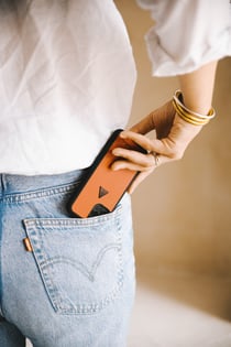 Coque de téléphone Terracotta sertie de pierres fines - Iphone 15