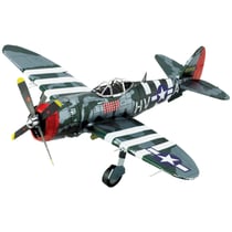 MetalEarth Aviation: P-47 THUNDERBOLT 13,46x11,43x4,82cm, maquette 3D en métal avec 2 feuilles, sur carte 12x17cm, 14+