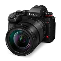 PANASONIC Lumix S1R II + 24-105 f/4 OIS