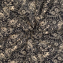 Tissu Batik de Coton fines arabesques écru sur fond Noir profond