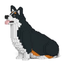 Chien Welsh Corgi assis noir Taille standard | JEKCA | 14 ans et +