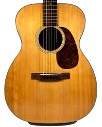 Martin 00-18 de 1960
