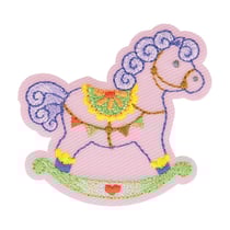 Ecusson thermocollant bébé cheval à bascule 5cm x 5cm