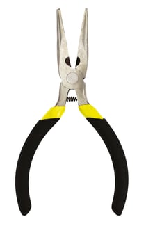 Pince à bijoux plate et coupante