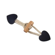 Brandebourg coeur simili cuir bleu marine 2,4cm x 10cm