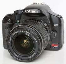 Canon 450D + 18-55mm IS