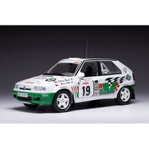 Miniature voiture - IXO - Skoda 1995 Sibera P. - Échelle 1/43 - Blanc - Pré-montée