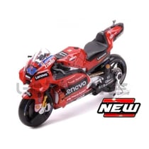 Voiture Miniature de Collection - MAISTO - DUCATI Desmosedici - Échelle 1/18 - MotoGP 2022 - Red/Black
