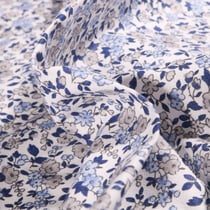 Tissu Coton imprimé Arty Léonie bleu et gris sur fond Blanc