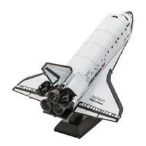 MetalEarth Espace: SPACE SHUTTLE DISCOVERY 11.43x7.11x5.84cm, maquette 3D en métal avec 2 feuilles multicolorées, sur carte 12x17cm, 14+