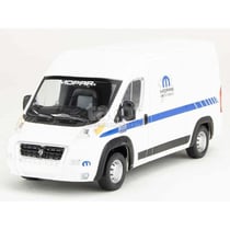 Voiture miniature de collection - GREENLIGHT - Dodge Ram 2500 Promaster 2018 - Échelle 1/43 - Mopar Performance - Monté métal
