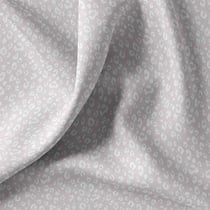 Tissu Coton imprimé léopard Kamar blanc sur fond Gris perle - Au mètre