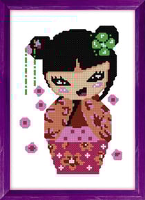 Kit à broder au point de croix Kokeshi