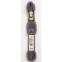 Fil de laine - DMC - Laine Colbert - 100% laine - Bitume mouillé - 7066 - Canevas