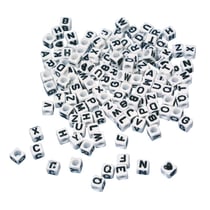Perles plastiques à  lettres, carrées, 5x5 mm, carte 40g, blanc