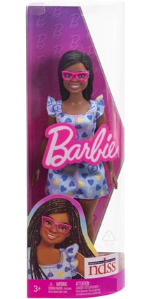 Poupee barbie fashionistas noire - robe bleue avec c urs jaune et bleu - mattel - hyk14
