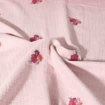 Tissu Double gaze de Coton Poppy Fleurs brodées sur fond Vieux rose