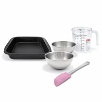 Set pâtisserie avec moule à brownie 27 x 26 en acier, 2 bols à mixer, verre mesureur et spatule Zenker