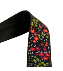 Bobine 20m sangle fleurettes 30mm noir