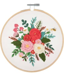 Kit de Broderie "Rose" avec Cercle en Bois de 15 cm – Trimits 60 Rose