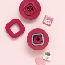 Kit 10 badges carrés Button press - We R