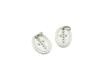 1 Pendentif ovale Croix 12*9mm laiton plaqué argent et émail blanc