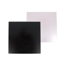 Supports cartonnés à gâteaux carrés blanc et noir 20x20cm (x5)