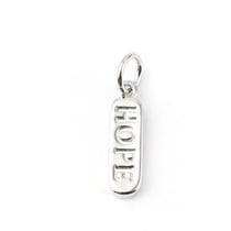 1 Petit pendentif rectangle gravé "HOPE" 17*4mm cuivre argent platine