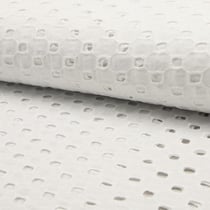 Tissu Broderie anglaise Deluxe n°850 sur fond Blanc