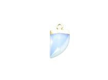 1 Pendentif Dent de requin 20*10.5mm pierre facettée Opalite -  attache plaqué or