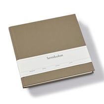 Livre d’or Semikolon – 180 pages – 25 × 23 cm – beige fango – marque-page intégré