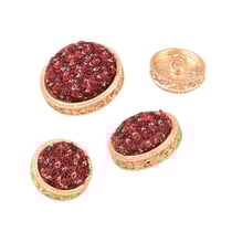 Bouton rond bijou couvert rouge beaujolais