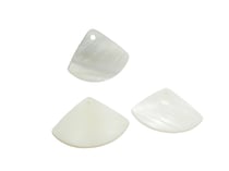 4 Sequins en nacre forme éventail 23*19mm