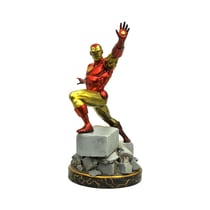 Marvel - Statuette Premier Collection Classic Iron Man 35 cm