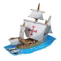 Maquette en carton recyclé de Santa Maria géante