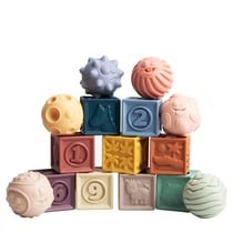 Coffret de 15 cubes et balles sensorielles en silicone