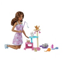 poupee Barbie et ses chats