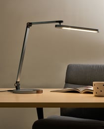 Lampe de Bureau Grise en Matériau Synthétique 3 Modes de Température Chargeur sans Fil Variateur Abat-Jour Réglable Style Moderne