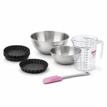 Set pâtisserie avec 6 moules à tartelettes renversées 10 cm, 2 bols à mixer, verre mesureur et spatule Zenker