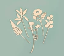 BOITE 10 FLEURS BOIS CONTREPLAQUE +/- 240mm x 4mm