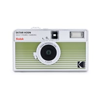 KODAK Ektar H35N - Appareil Photo Argentique 35mm, Demi-Format, Objectif 22 mm F/8, Flash Intégré, Filtre Étoilé, Pose Longue avec Trépied, Compatible ISO 100/400 - Vert