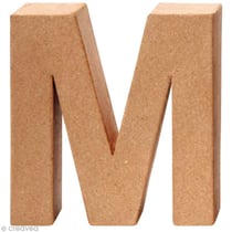 Lettre en carton M qui tient debout  - 17,5 x 17 x 5,5 cm