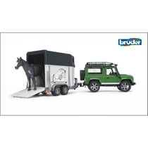 Land Rover Defender avec van pour chevaux et 1 cheva
