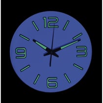 Horloge phosphorescente à fond blanc radio-pilotée