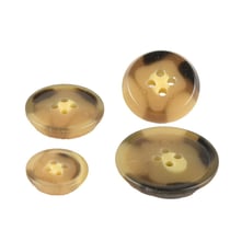 Lot de 3 boutons 4 trous imitation corne Beige Antilope
