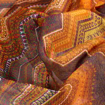 Tissu Mousseline Tissu Chevrons colorés sur fond Orange