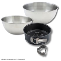 Set pâtisserie avec mini moule à manqué 18 cm à charnière et emporte-pièce motif ourson, 2 bols à mixer et spatule Zenker